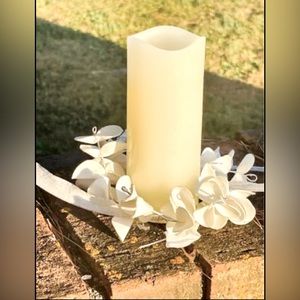 *Winter White Sparkle Artificial Eucalyptus Candle Ring